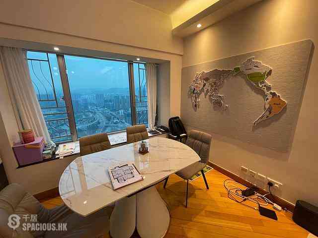West Kowloon - Sorrento Phase 1 Block 6 04