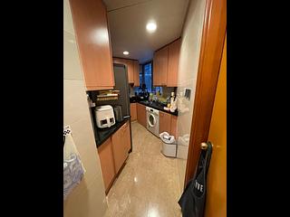 West Kowloon - Sorrento Phase 1 Block 6 05