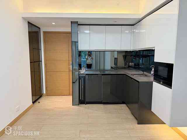 Tung Chung - Century Link Phase 1 Tower 3B 05