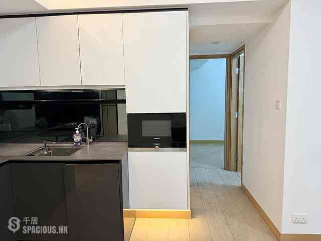 Tung Chung - Century Link Phase 1 Tower 3B 06
