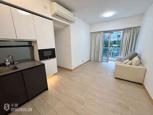 Tung Chung - Century Link Phase 1 Tower 3B 08