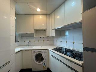 Fortress Hill - Le Sommet Block 2 04