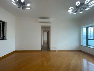 Fortress Hill - Le Sommet Block 2 08
