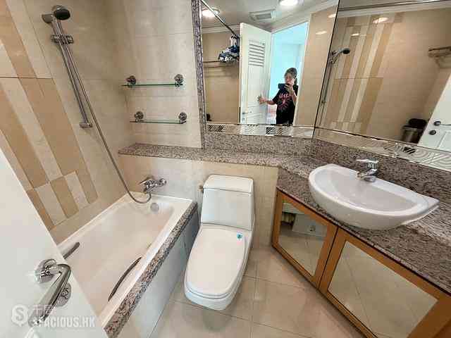 Tung Chung - Caribbean Coast Phase 2 Albany Cove 06
