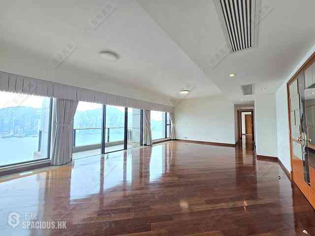 West Kowloon - The Arch Sky Tower (Block 1) 03
