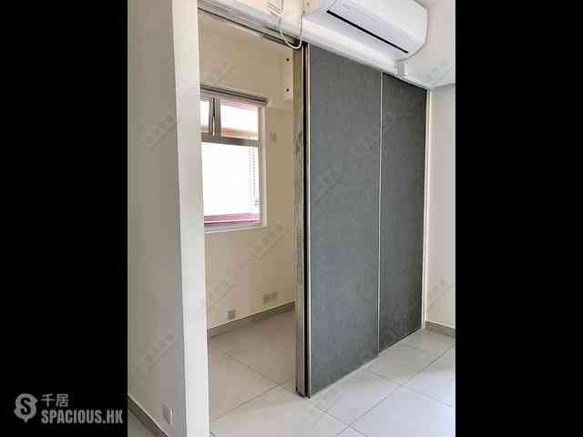 Wan Chai - Hay Wah Building Block A 08
