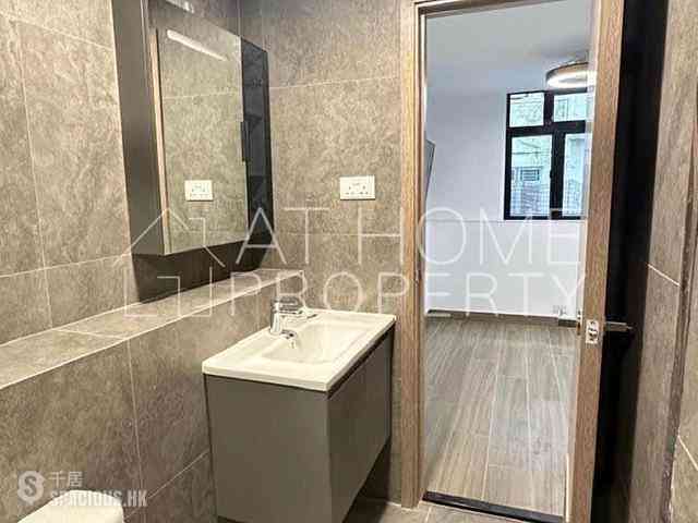 Poho - 238, Hollywood Road 06