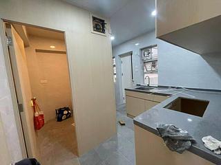 Quarry Bay - Lai King Mansion 02