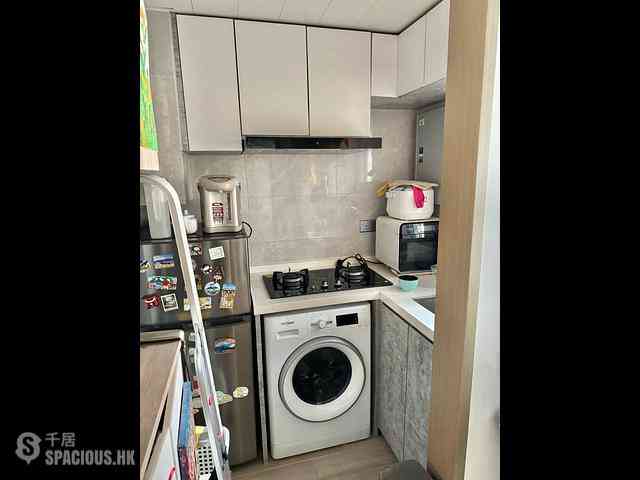 Shau Kei Wan - The Eastborne 03