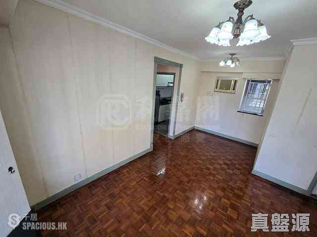 Tai Po - Uptown Plaza Block 1 03