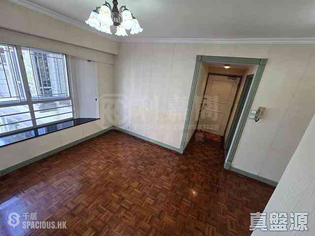 Tai Po - Uptown Plaza Block 1 04