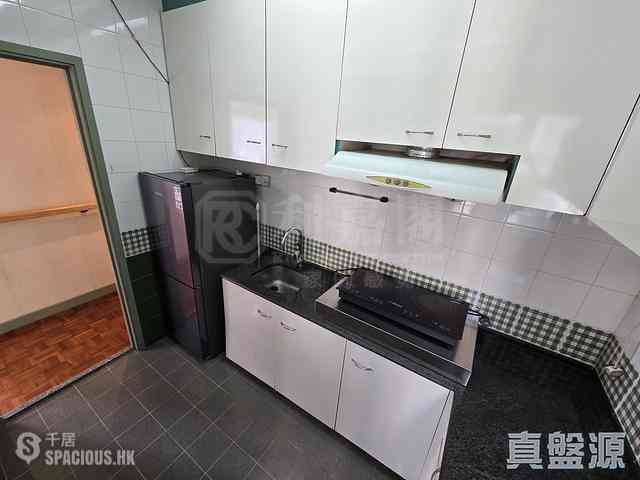 Tai Po - Uptown Plaza Block 1 11