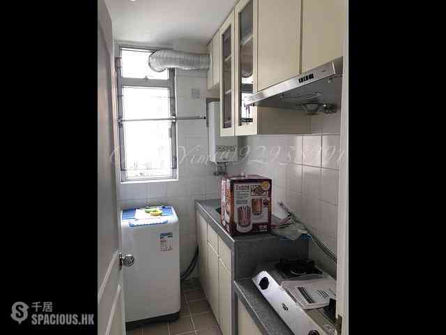 Chung Hom Kok - Lung Tak Court 04