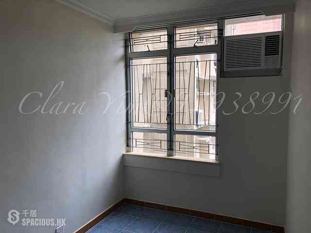 Chung Hom Kok - Lung Tak Court 01