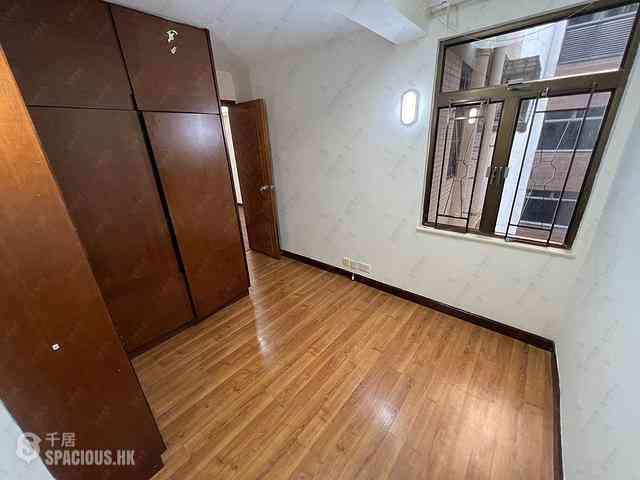 Wan Chai - Phoenix Court Block 1 07