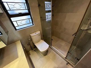 Wan Chai - Phoenix Court Block 1 10