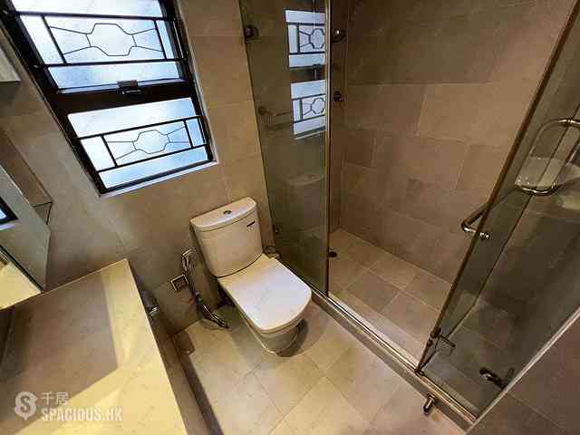 Wan Chai - Phoenix Court Block 1 10