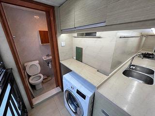 Wan Chai - Phoenix Court Block 1 18
