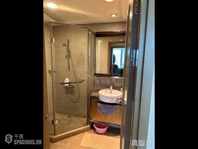 Tai Wai - The Riverpark Block 3 09