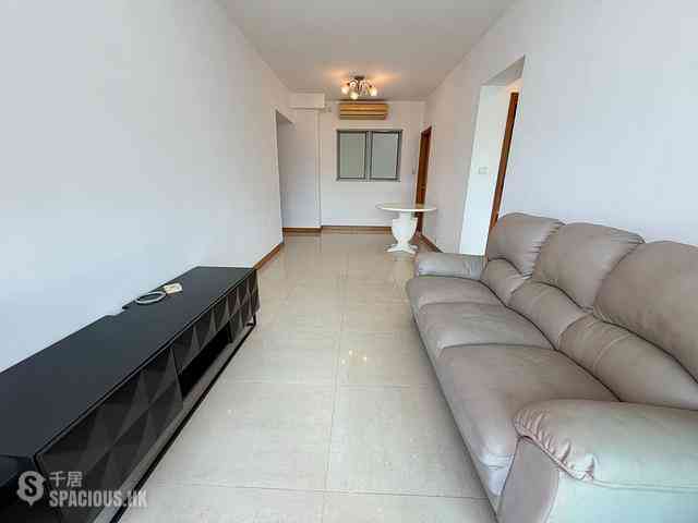 Tung Chung - Coastal Skyline Phase 3 La Rossa 03