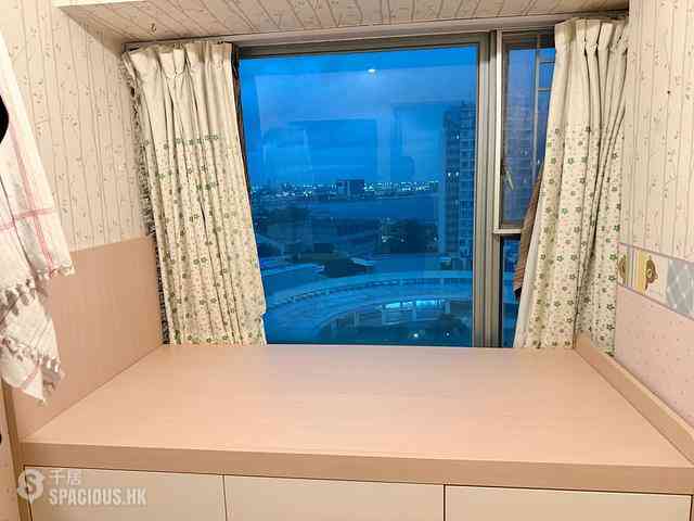 Tung Chung - Coastal Skyline Phase 3 La Rossa 11