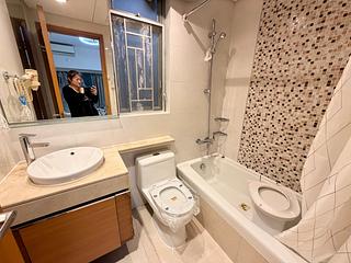 Tung Chung - Coastal Skyline Phase 3 La Rossa 15
