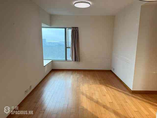 Tung Chung - Seaview Crescent Block 5 11