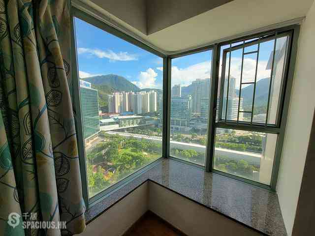 Tung Chung - Seaview Crescent 13