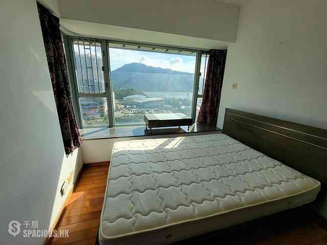 Tung Chung - Seaview Crescent 14