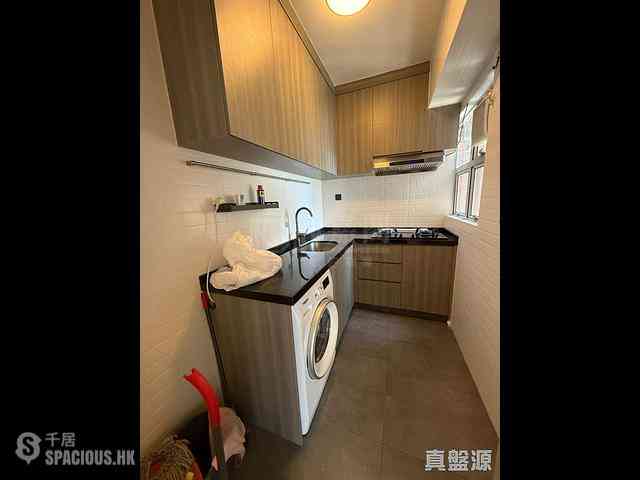Tai Po - Uptown Plaza Block 3 03
