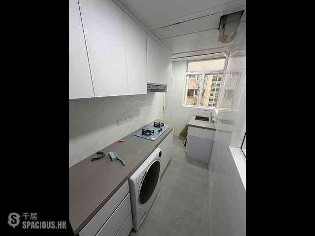 Sai Ying Pun - Hansen Court 05