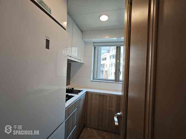 Causeway Bay - Diva 10