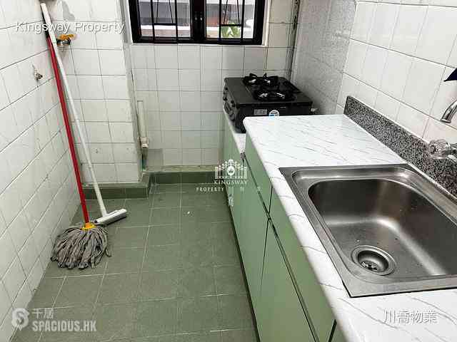 Sai Ying Pun - 49-49A, Bonham Road 07