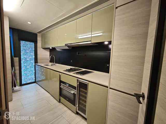 North Point - Fleur Pavilia Tower 2 06