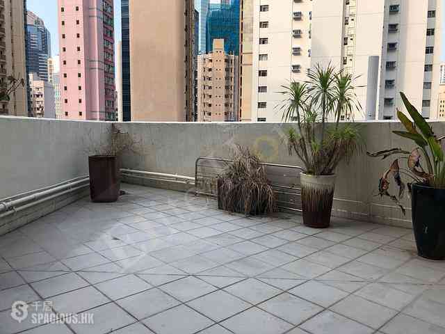 Soho - Ho Kin Building 01
