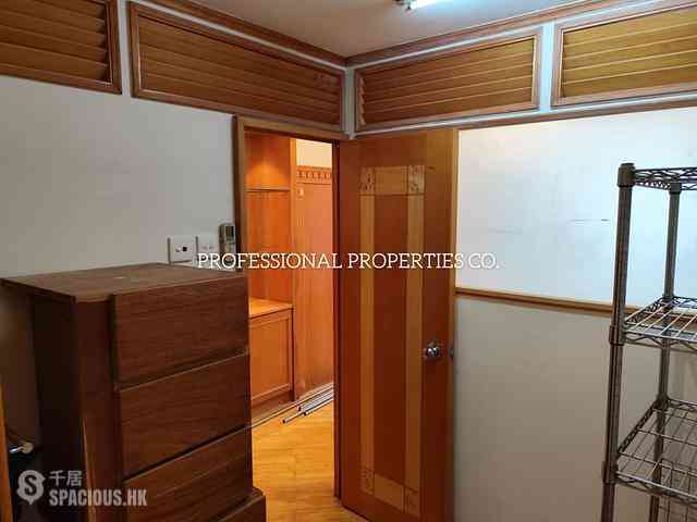 Causeway Bay - Bay View Mansion 03