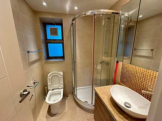 Wan Chai - The Zenith Phase 1 Block 1 06