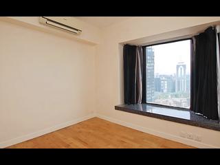 Mid Levels Central - Vantage Park 03