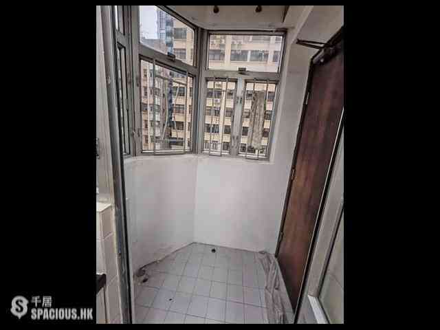 Sai Ying Pun - New Start Building 03