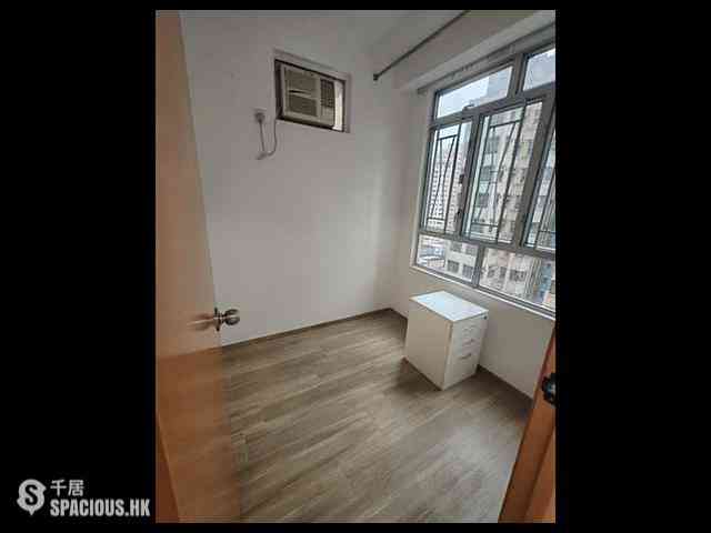Sai Ying Pun - New Start Building 05