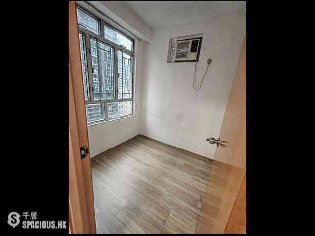 Sai Ying Pun - New Start Building 06