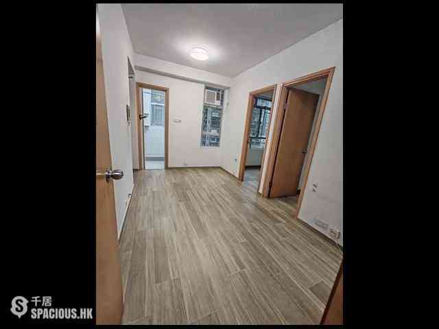Sai Ying Pun - New Start Building 01