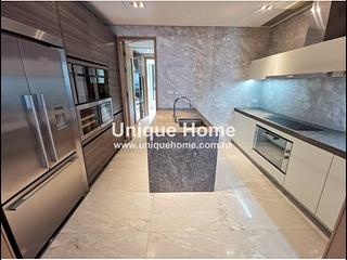 The Peak - 7-15 Mount Kellett Road 14
