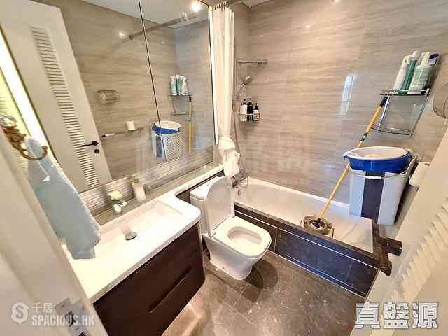 Tseung Kwan O - Savannah Block 3B 03