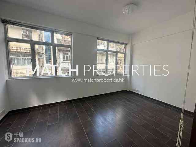 Central - 16, Gough Street 05