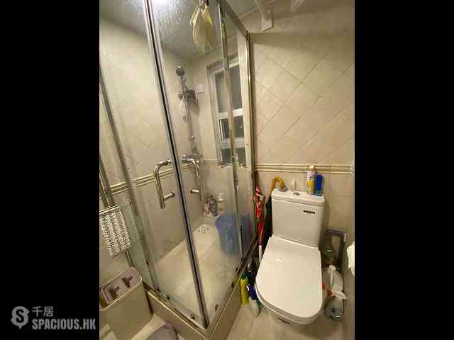 Lam Tin - Hong Wah Court 02