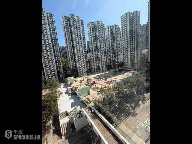 Quarry Bay - Nan Fung Sun Chuen Block 2 01