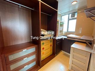 Tung Chung - Caribbean Coast Phase 2 Albany Cove Tower 6 09