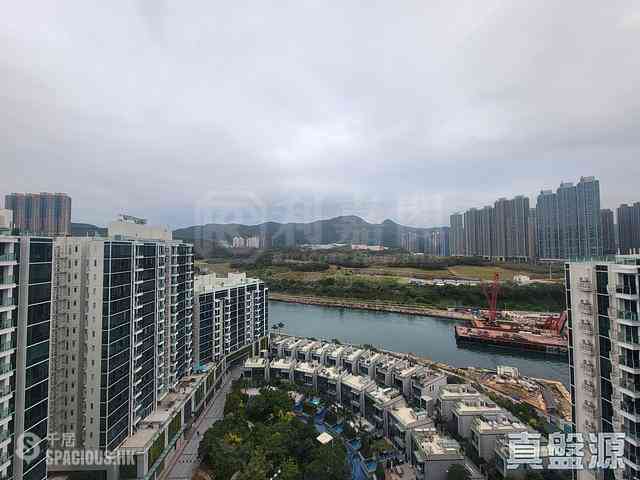 Tseung Kwan O - Monterey Block 3 02