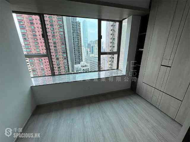 Mid Levels Central - Peach Blossom 01